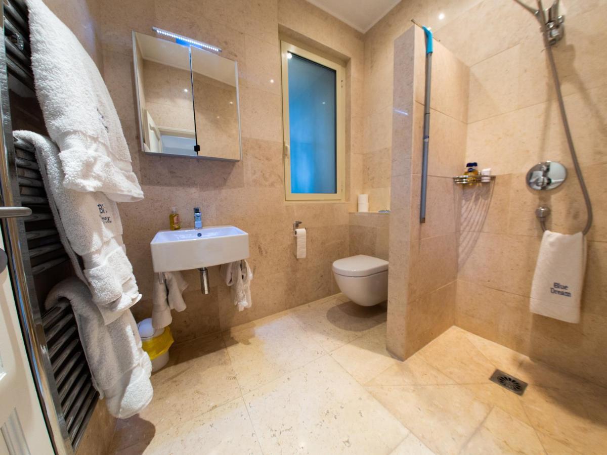 Blue Dream Cannes Guest House Esterno foto